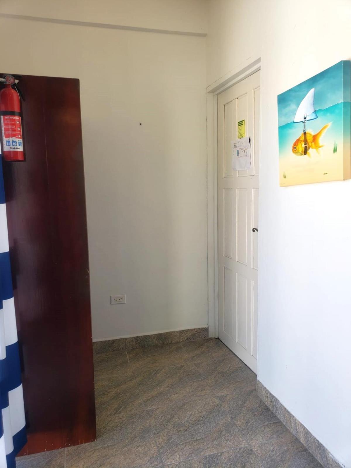 Beach Club Budget Rooms At Popeyes Caye Caulker Exterior foto